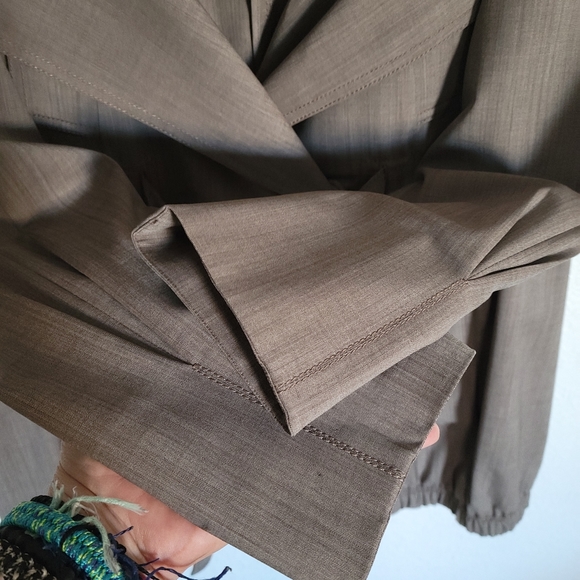 ST JOHN trench coat - Picture 4 of 9